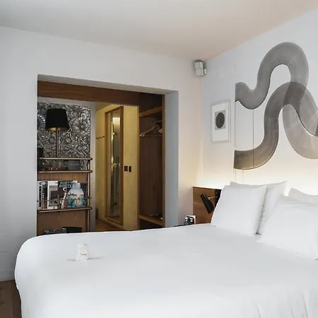 Hotel Puro Oasis Urbano 4*